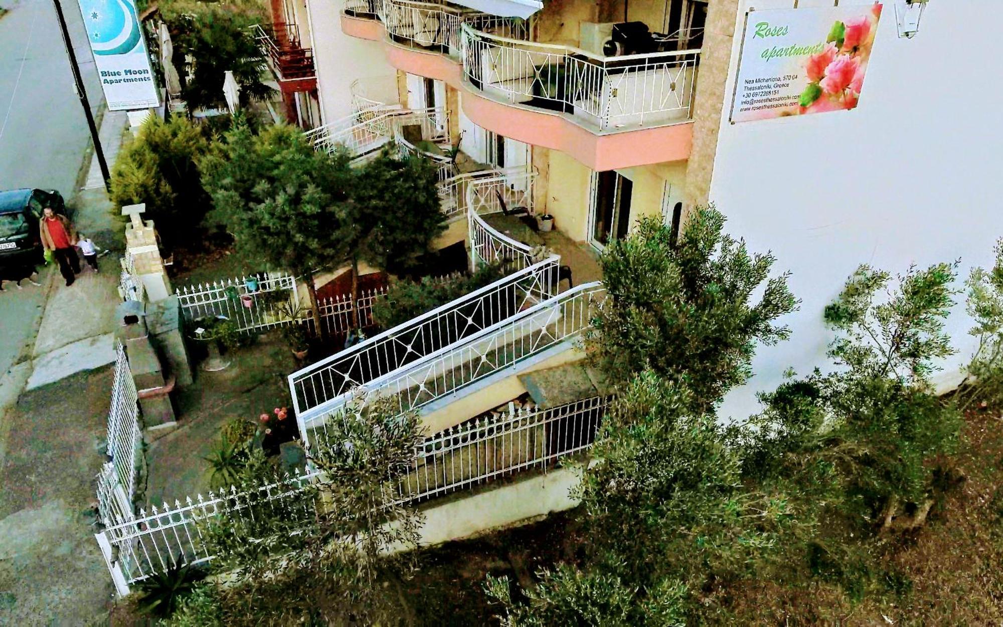 Roses Apartments Nea Michaniona Exteriér fotografie